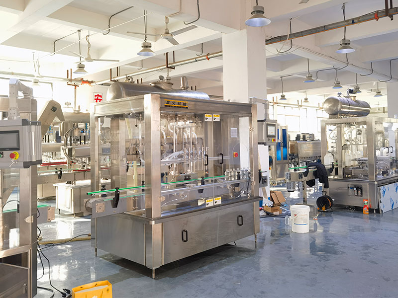 全自動數(shù)控液體灌裝機(jī)